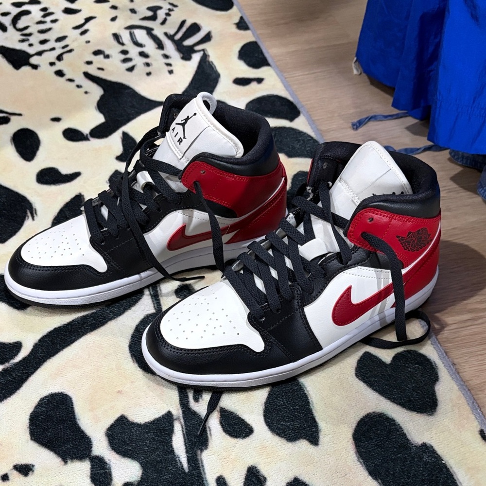 Nike Red and Black High-Top Sneakers - Picture 3 of 9